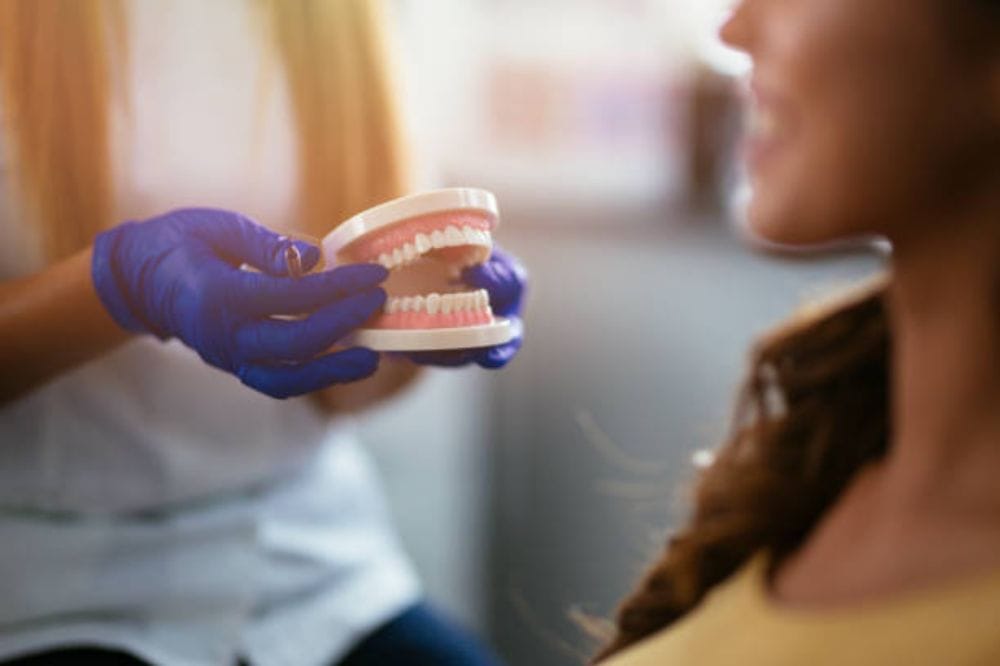 can-dentures-be-worn-while-sleeping